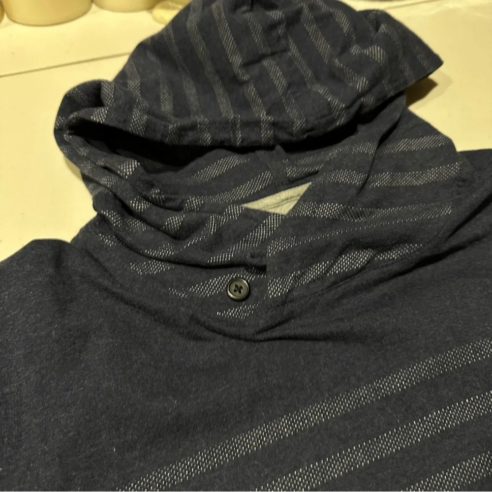 Gap Men’s Lightweight Hooded Sweatshirt - Size XL - Picture 5 of 7